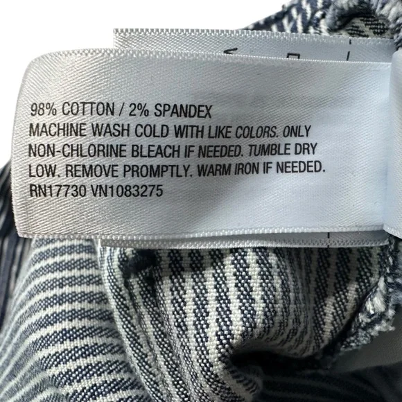 Universal Threads Navy and White Striped Short Sleeve Romper Size 10 NWT - Picture 8 of 11